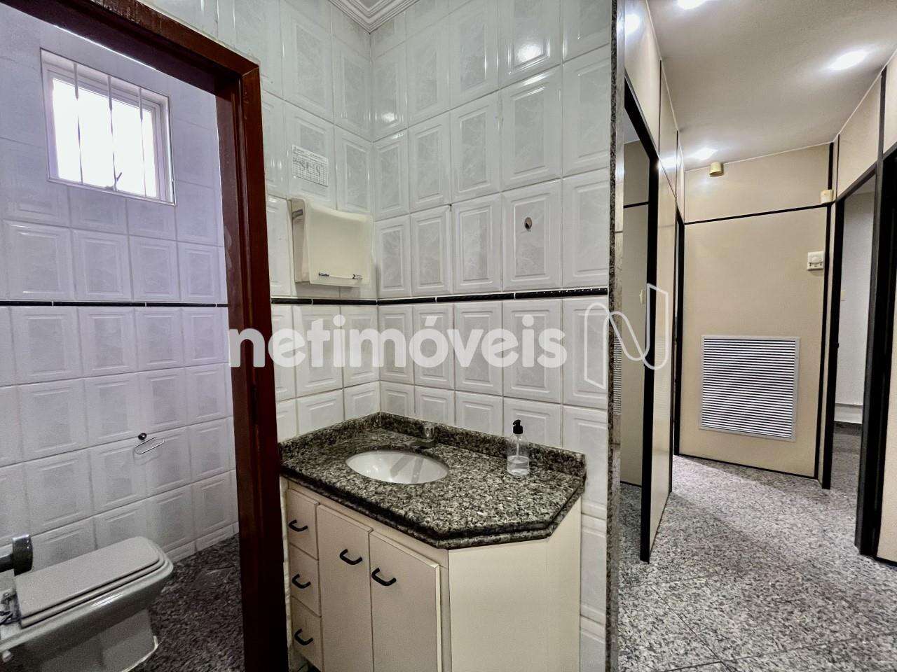 Banheiro com toucador