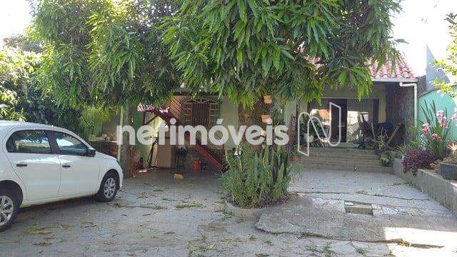 quintal e garagem