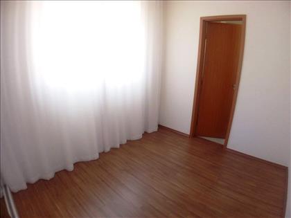 Quarto 01 - Com cortinas novas e Suíte