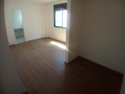 Quarto 01- Suíte Master com banho e Closet