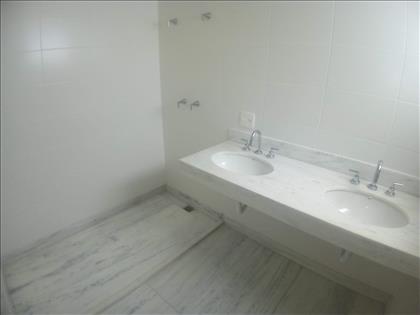 Quarto 01- Banho Suíte Master com 2 pias