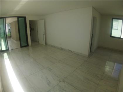 Sala para 2 ambientes integrada com a varanda