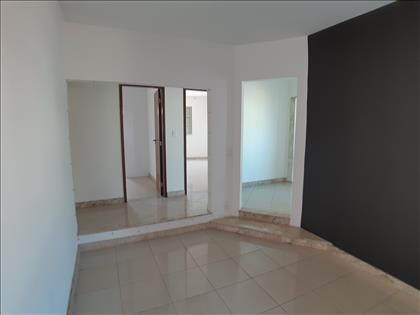 Sala para 2 ambientes com 2 níveis