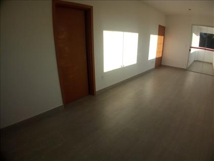 SALA AMPLA PARA DOIS AMBIENTES