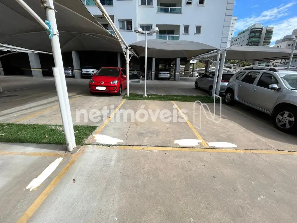 Vaga de garagem livre