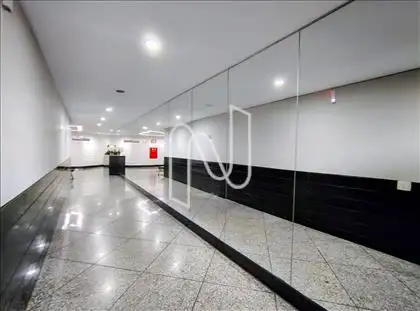 Corredor da entrada do prédio 