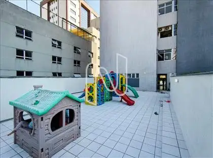 Playground em ampla área externa 