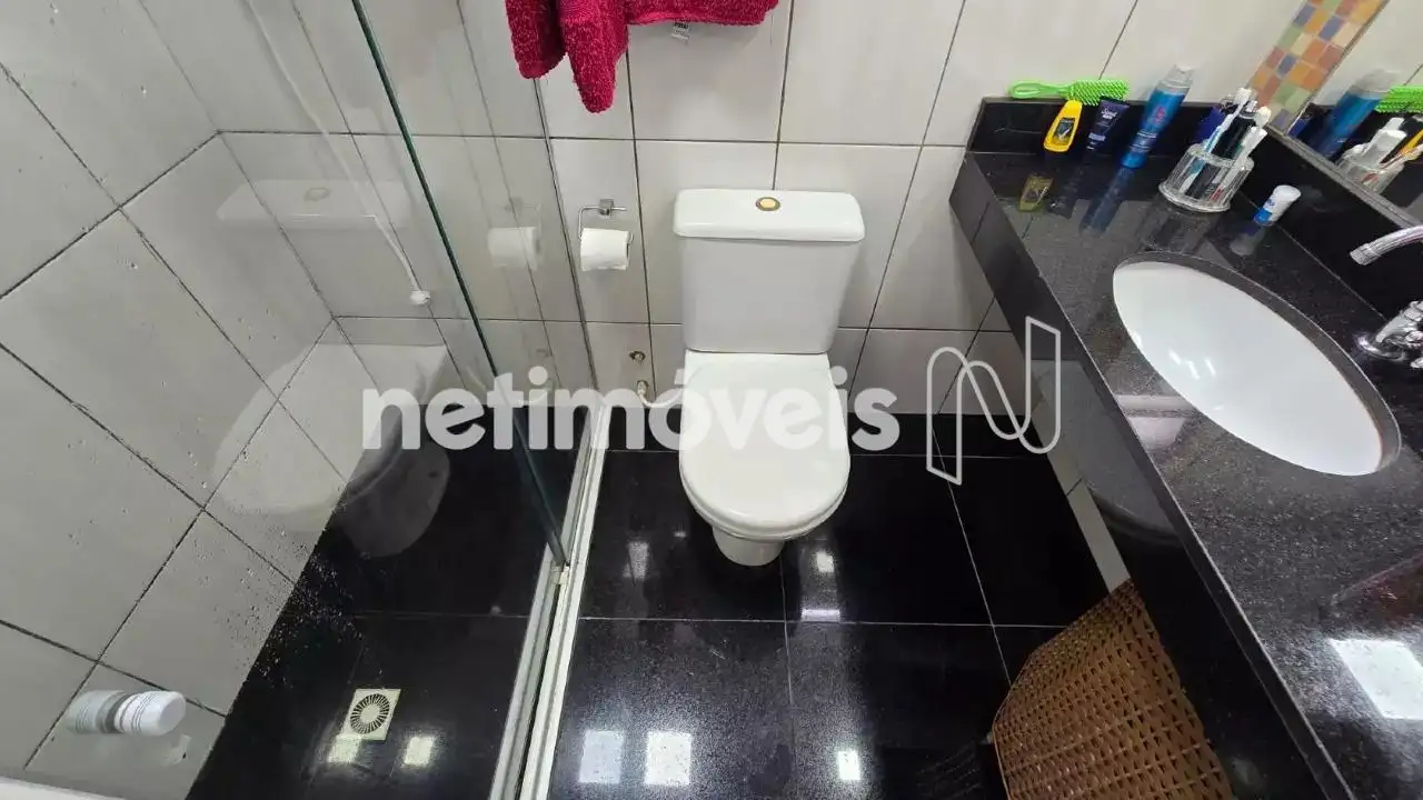 Banheiro Suíte no 1º Piso