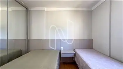 QUARTO SUÍTE PRINCIPAL COM AR CONDICIONADO