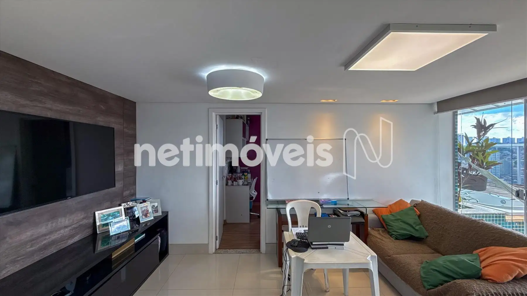 Sala segundo pavimento