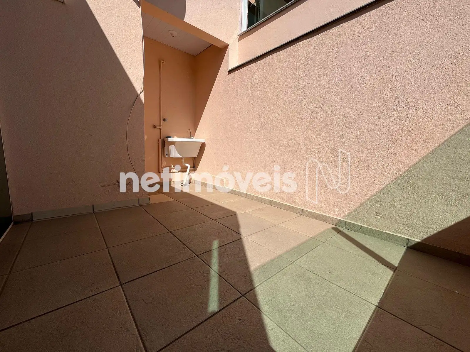 Área de serviço independente