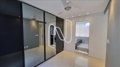 Suíte com Sala de Banho