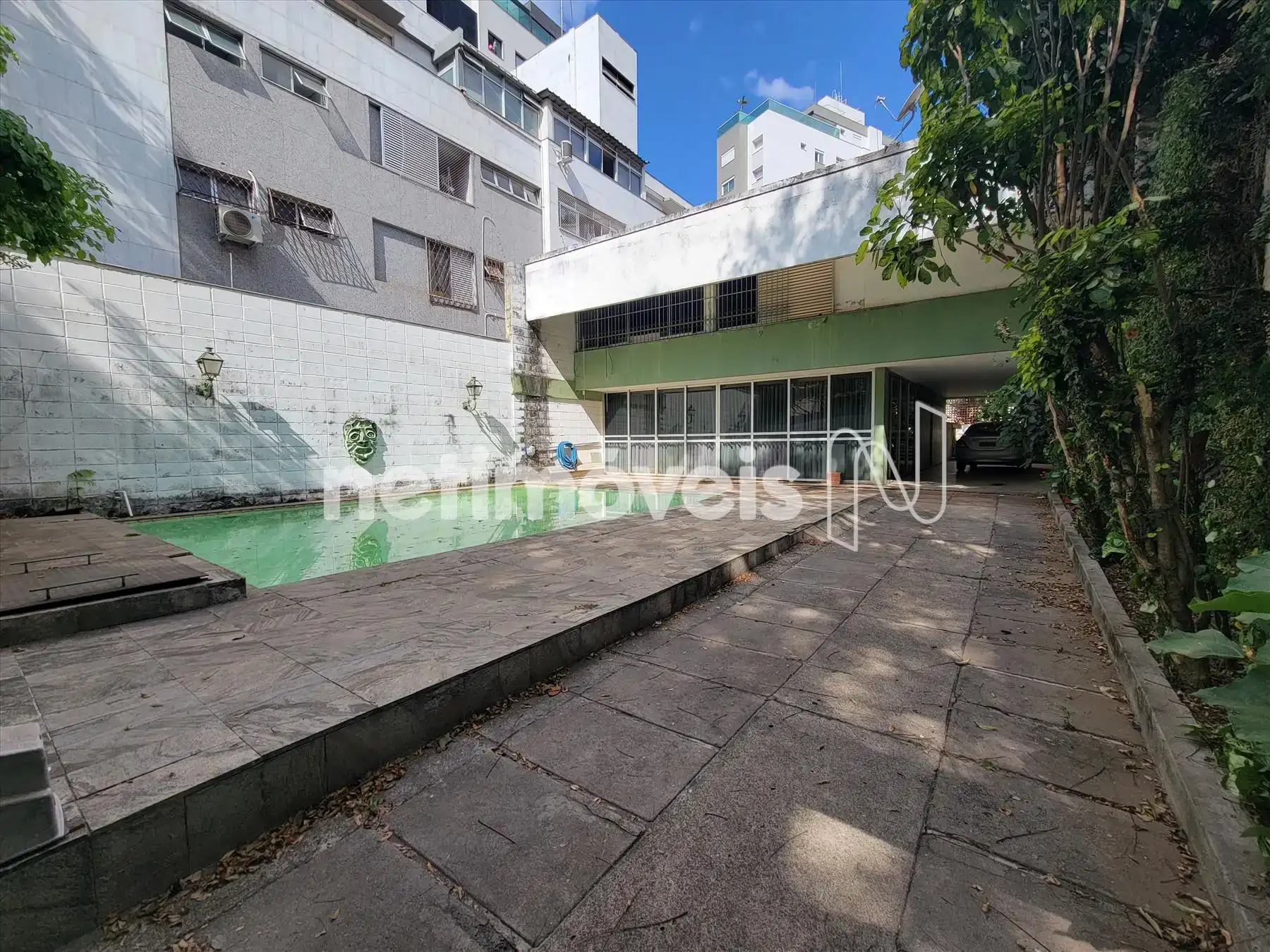 Frente piscina   