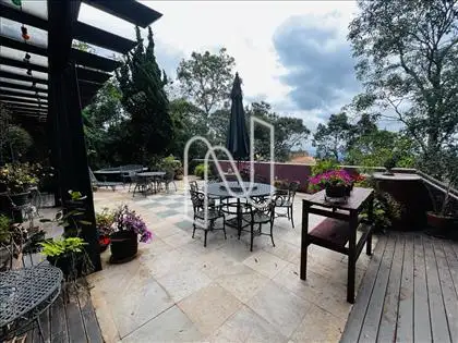 Terraço Gourmet com Jacuzzi ao fundo