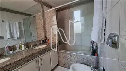 BANHIERO SUÍTE