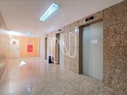 Elevadores no andar 