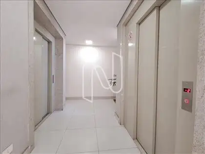 Elevador no Hall