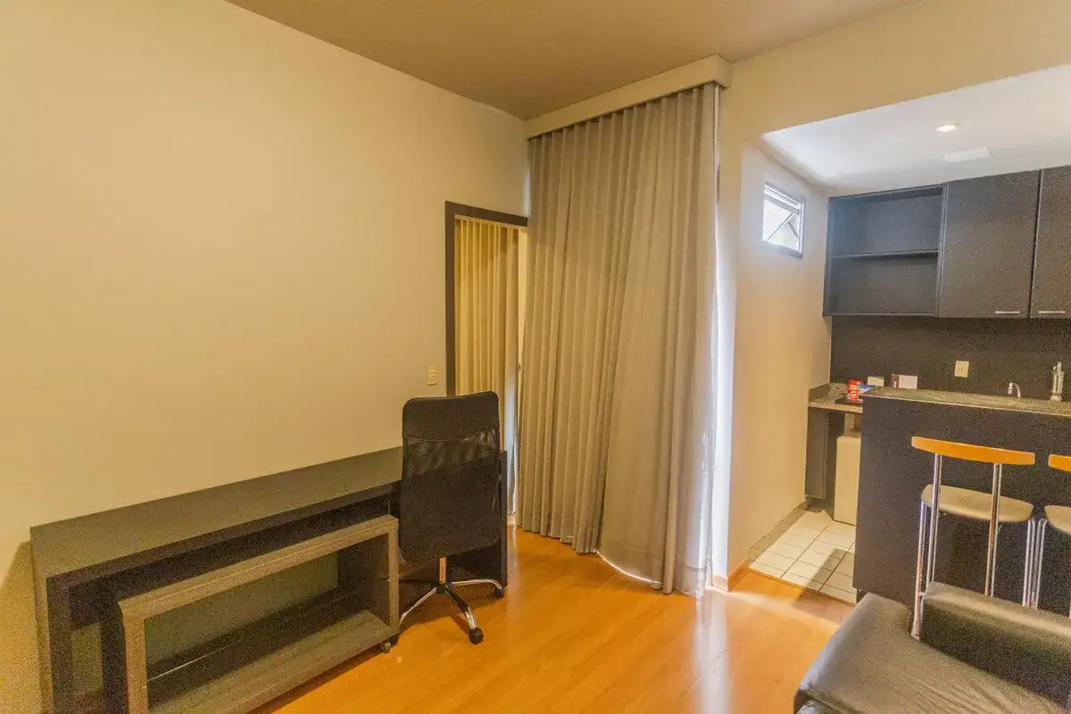 Apart-hotel para comprar com 35 m², 1 quarto, 1 banheiro, 1 vaga em Avenida Álvares Cabral, Lourdes, Belo Horizonte