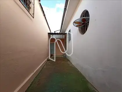 Quintal de fundos 