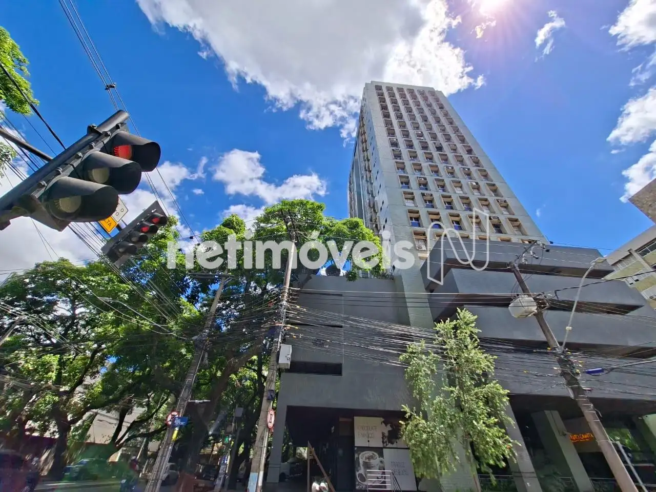 Sala para comprar com 23 m², 1 banheiro em Avenida Prudente de Morais, Santo Antônio, Belo Horizonte