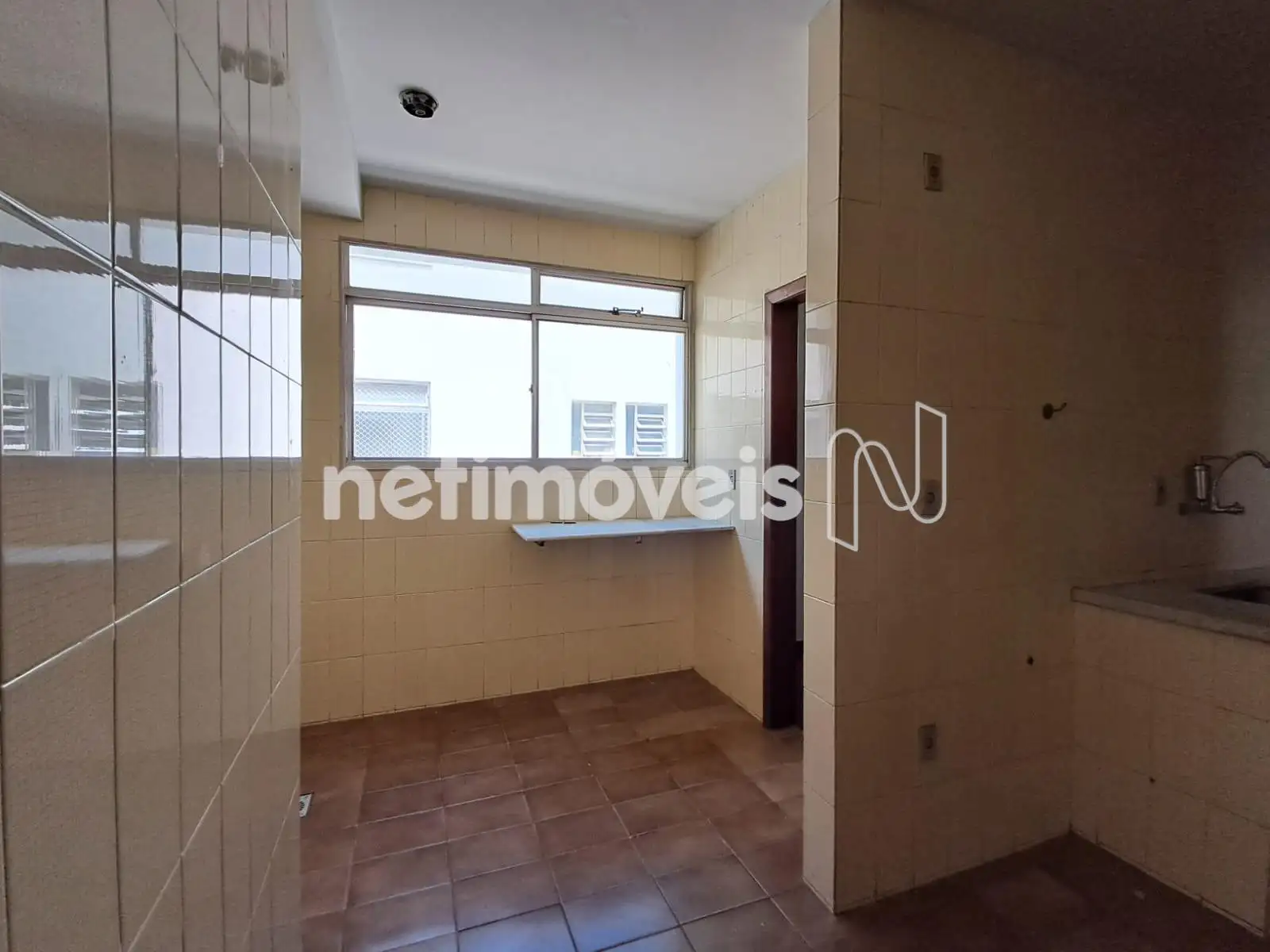 Cozinha com area de serviço