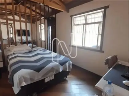  Quarto suíte com closet   