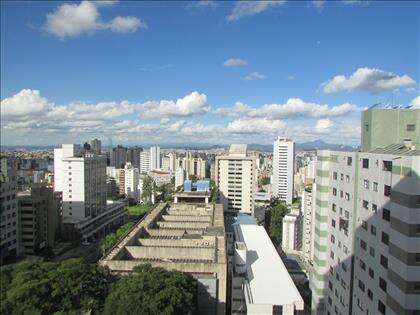 vista panorâmica da piscina