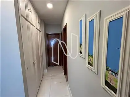 Corredor e rouparia