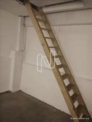 Escada de acesso