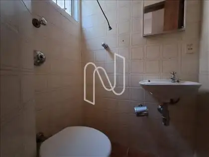 Banheiro de Serviço