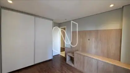 Semi-Suíte 1  