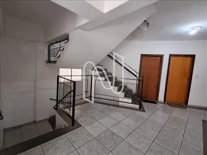 Escada de Acesso ao Apartamento 