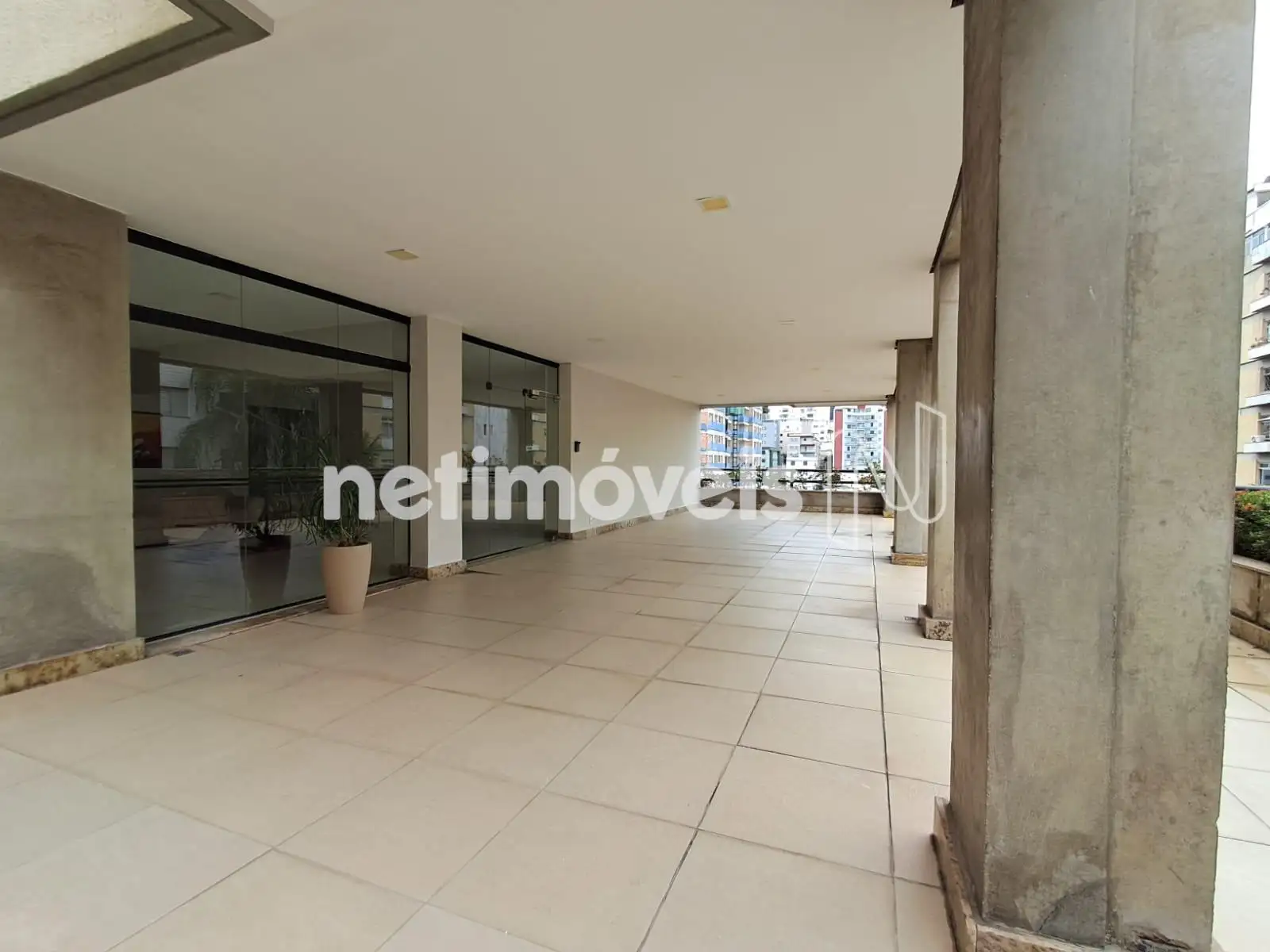 Área Externa do Prédio