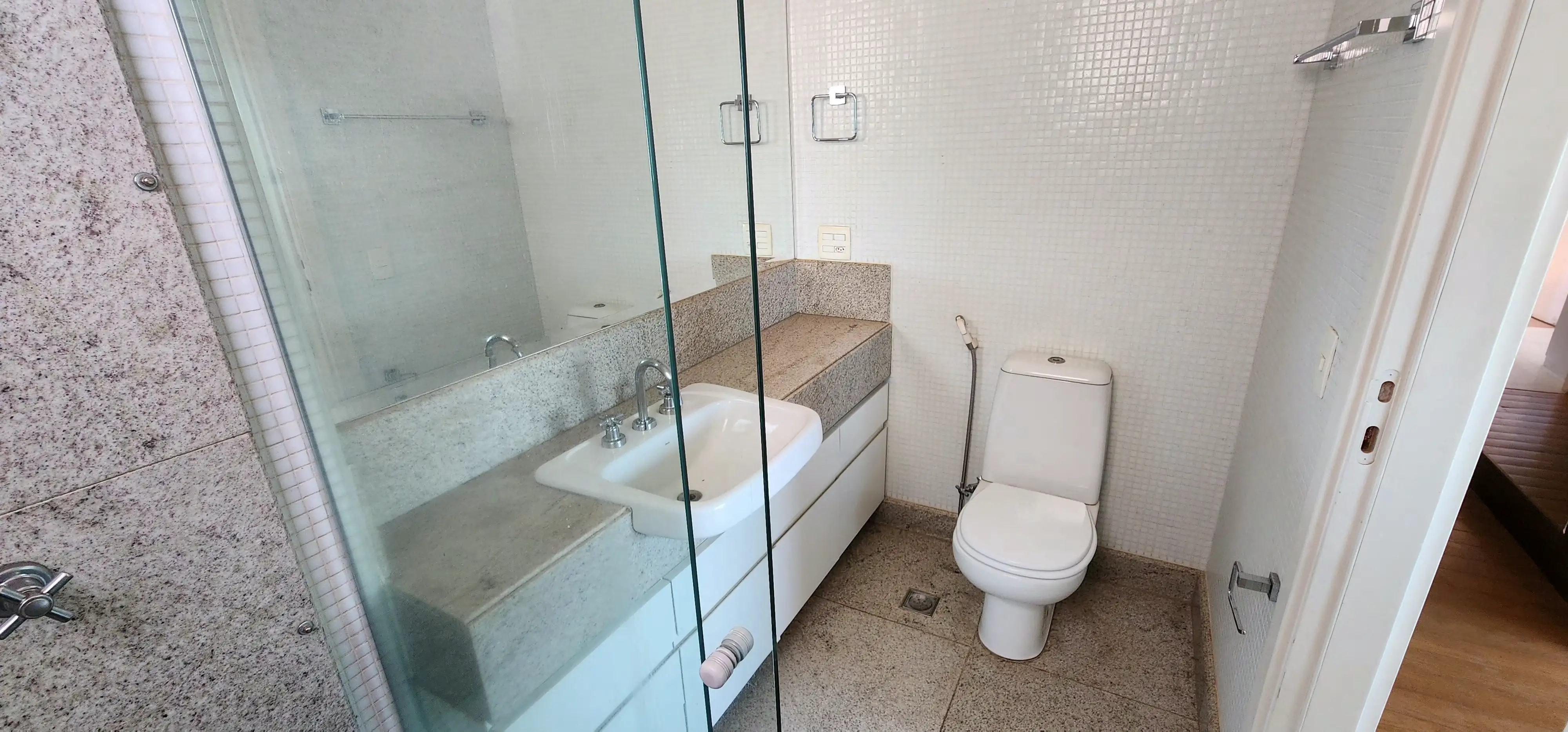 Baneiro Suíte Máster