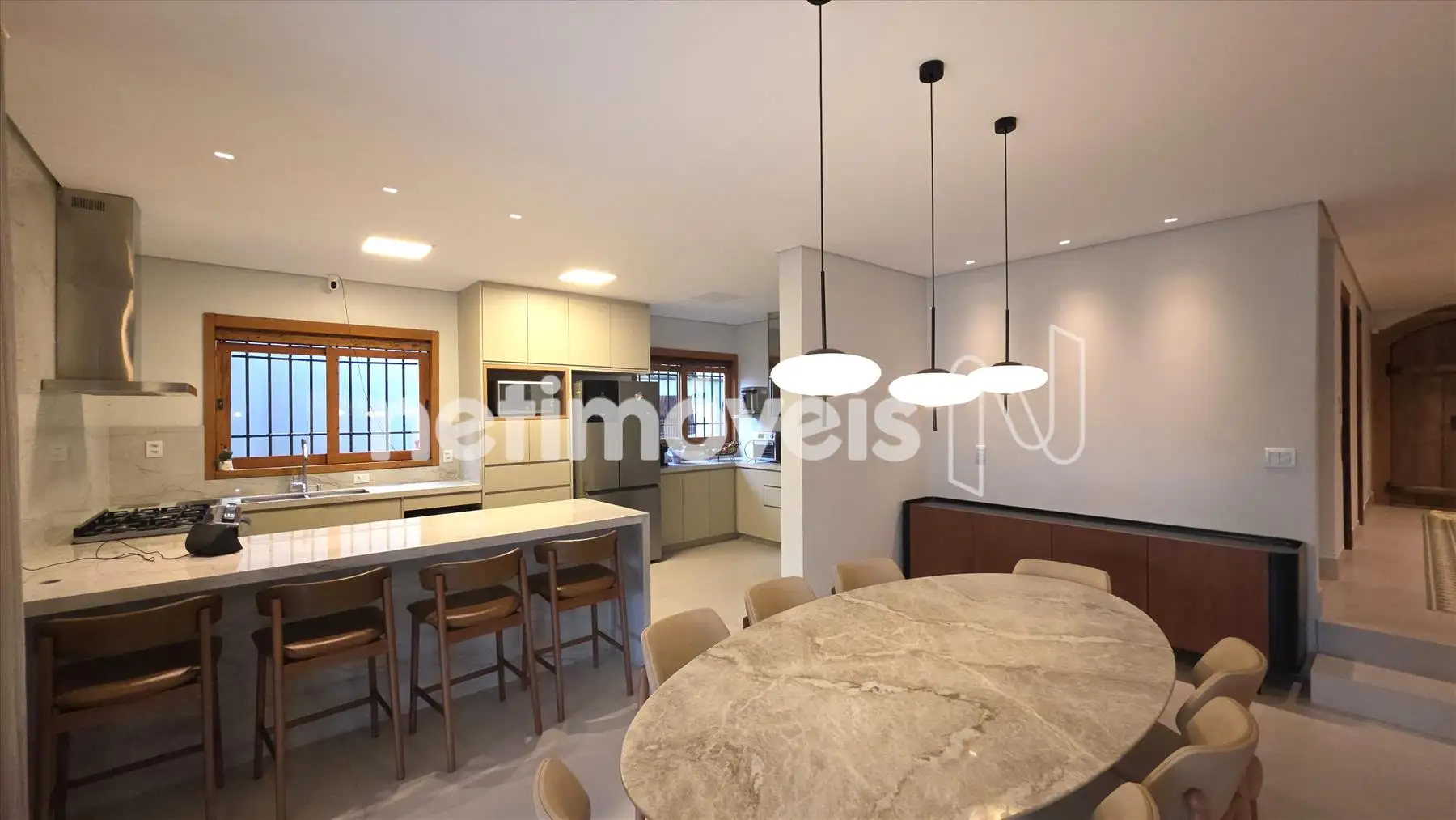 Sala de Jantar e Cozinha Americana