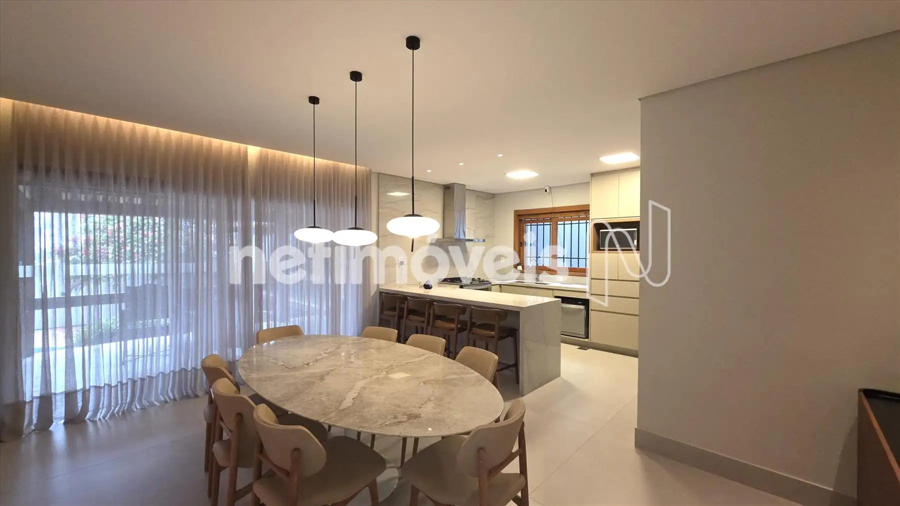 Sala de Jantar e Cozinha Americana