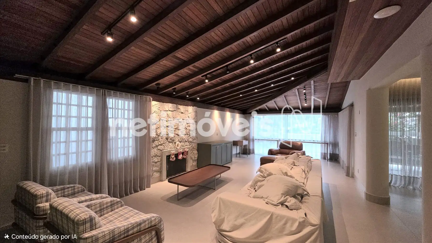 Sala de Estar com Lareira