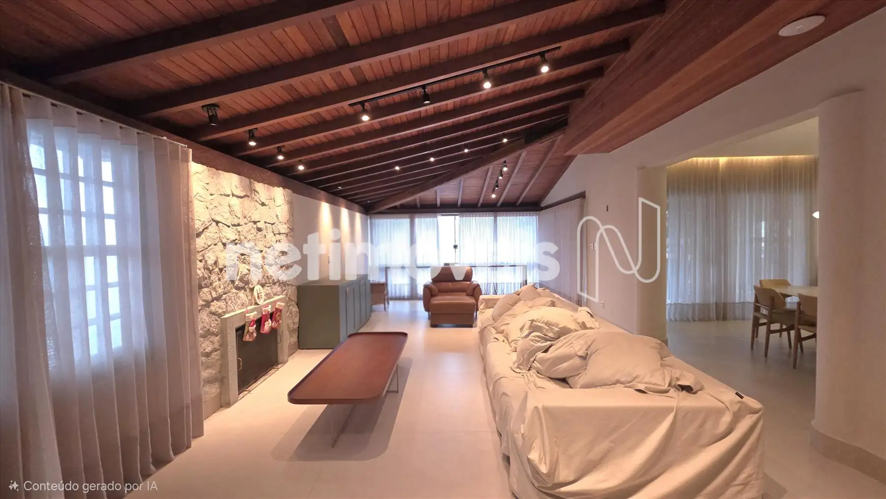Sala de Estar com Lareira