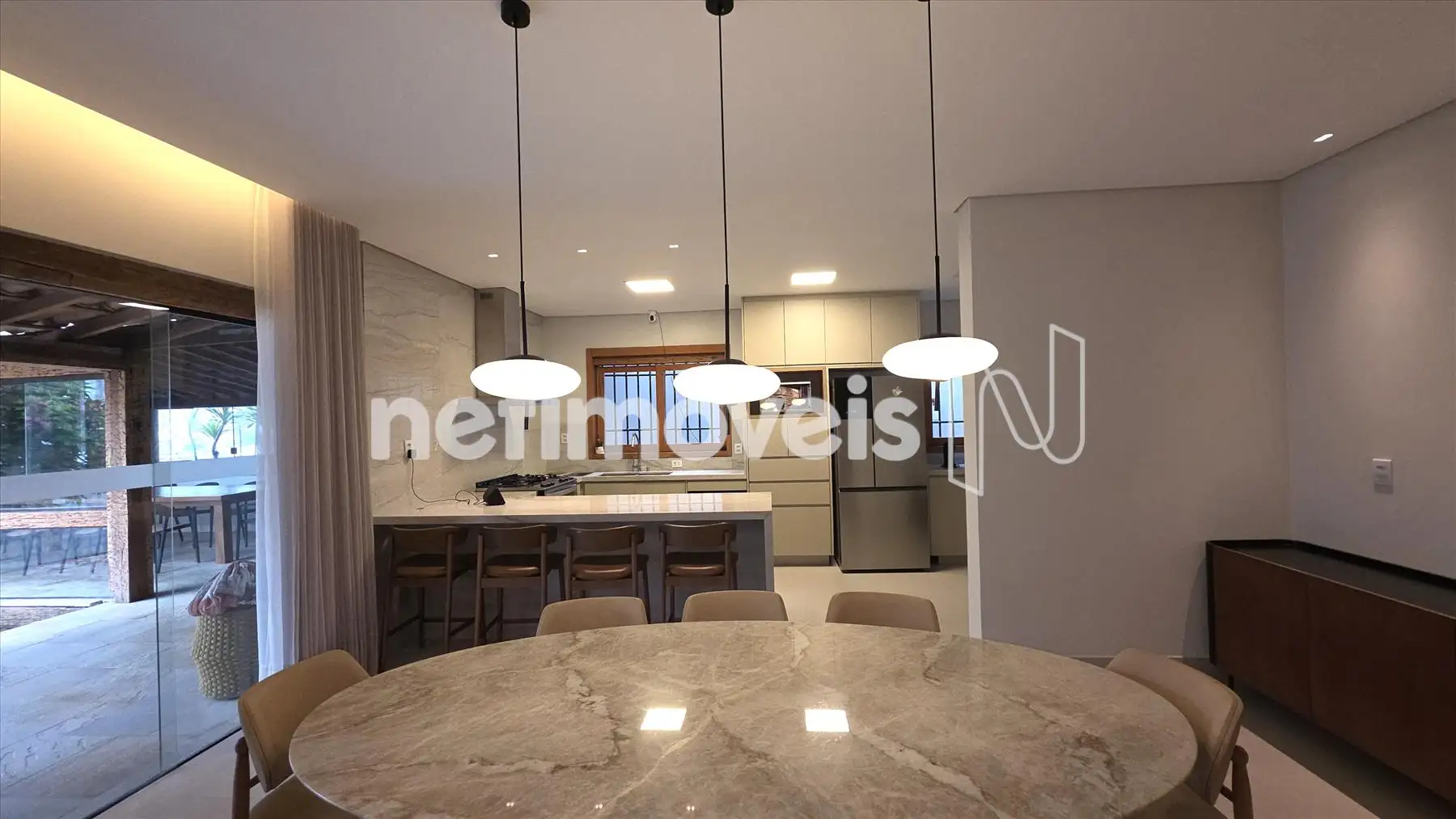 Sala de Jantar e Cozinha Americana