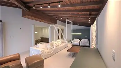 Sala de Estar com Lareira 