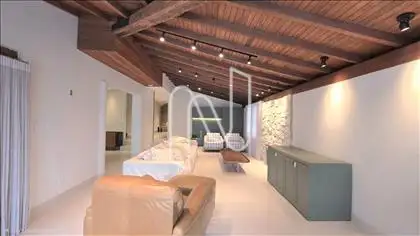 Sala de Estar com Lareira  