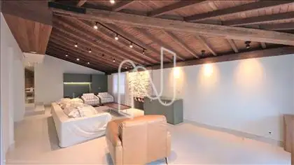 Sala de Estar com Lareira  