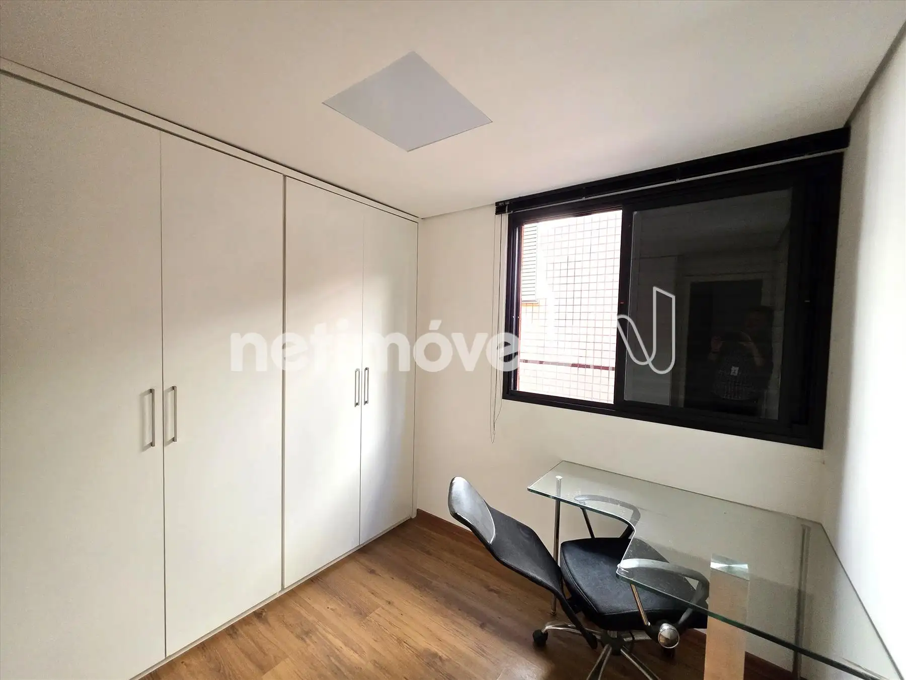 Closet (3° Quarto Reversível) no 2° nível