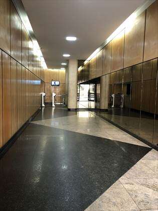hall de entrada do prédio 