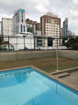 quadra com gramado