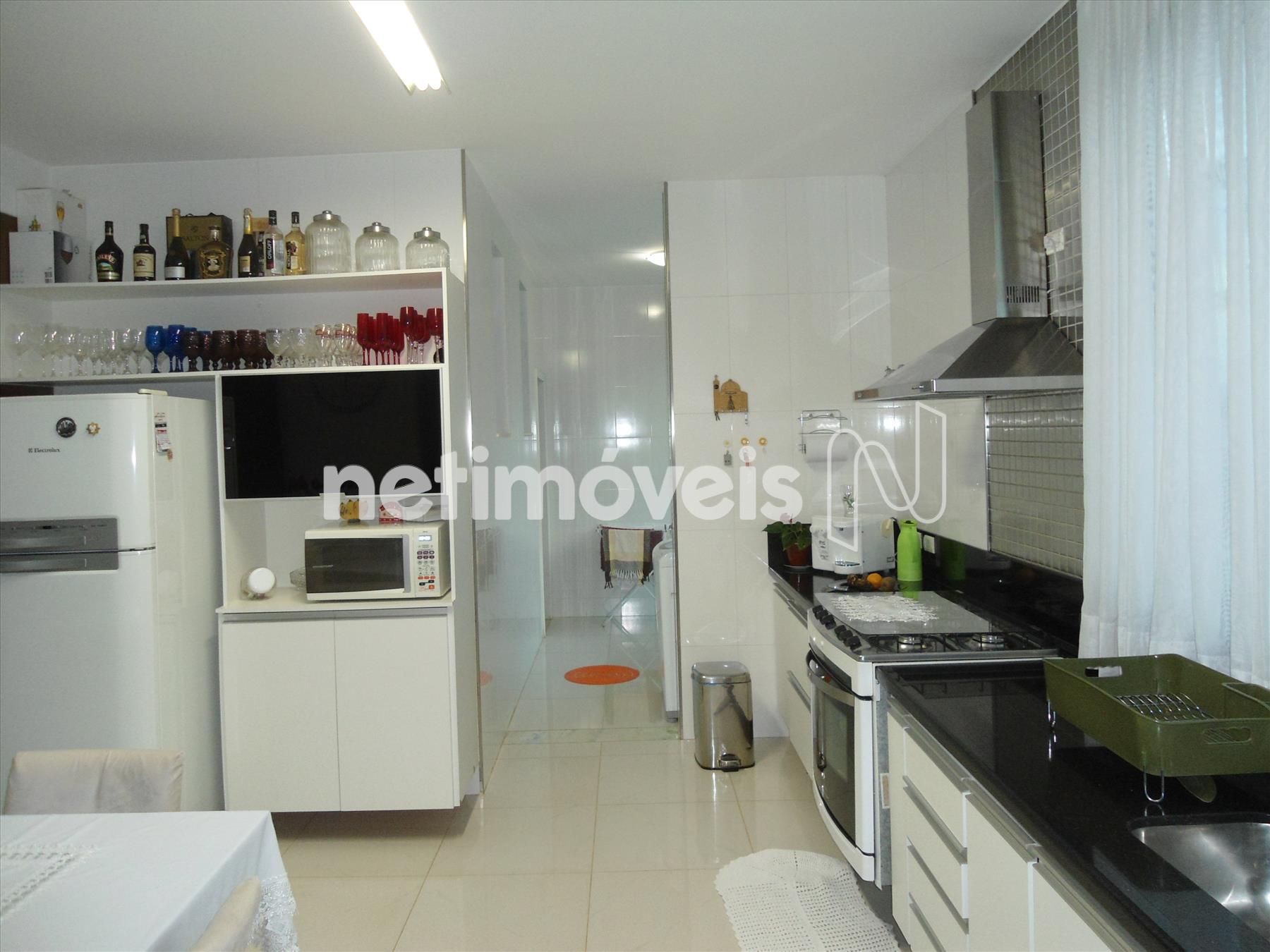 Cozinha e área de serviço