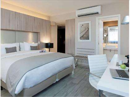 QUARTO CASAL