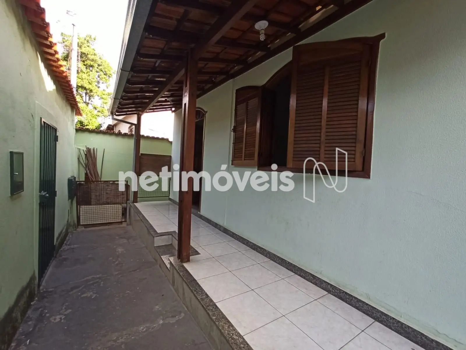 Entrada Casa da Frente