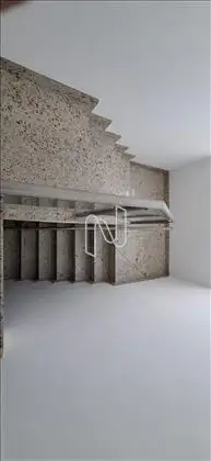 ESCADA INTERNA  