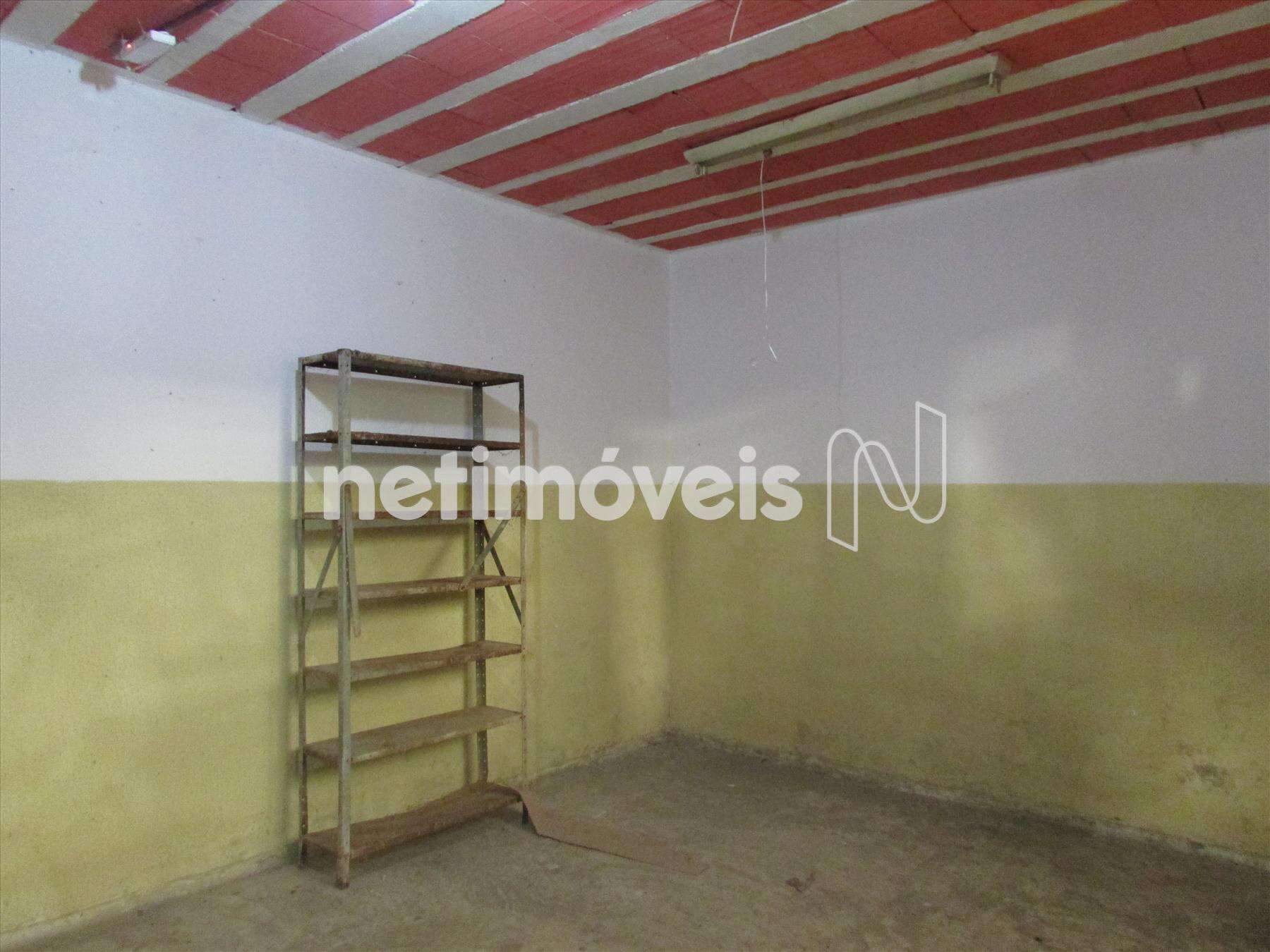 Escritório piso inferior